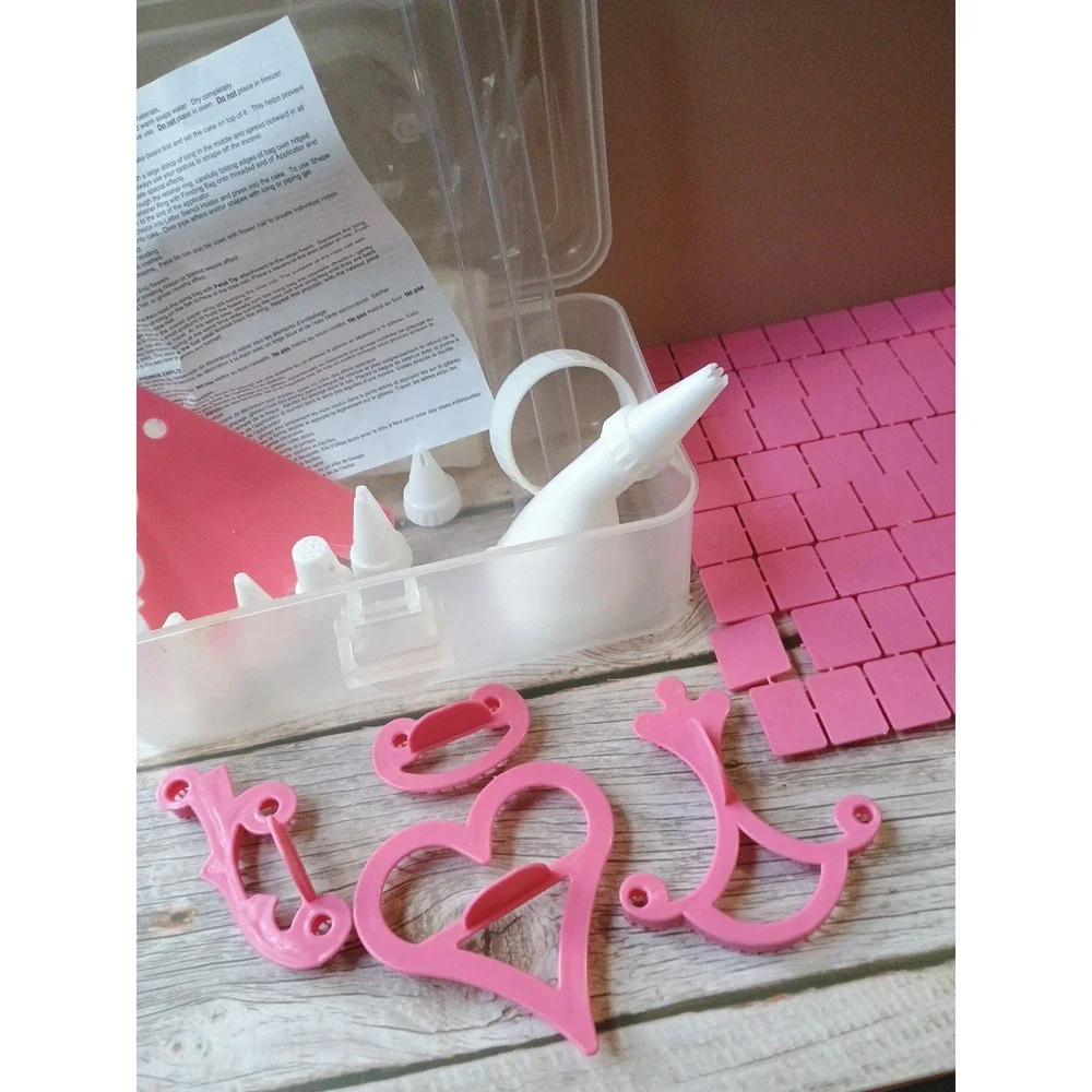Cake‎ Decorating Supplies Kit In Clear Plastic Case Tips Bags Letters